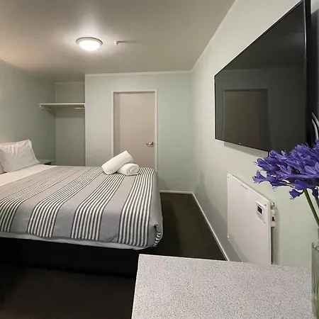 Adelaide Motel